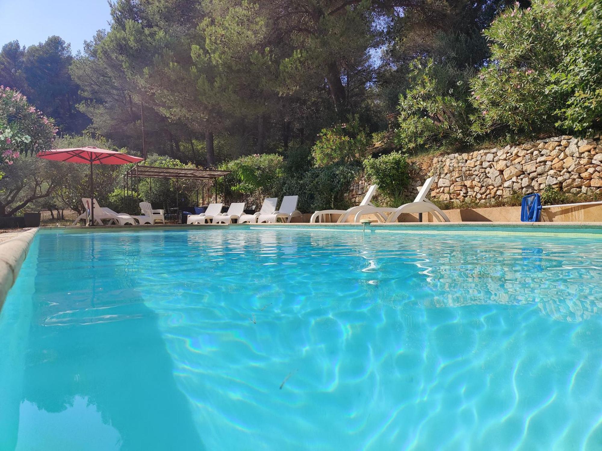Villa Cigalons En Pleine Pinede Avec Piscine Chauffee De Mai A Septembre Ориоль Экстерьер фото